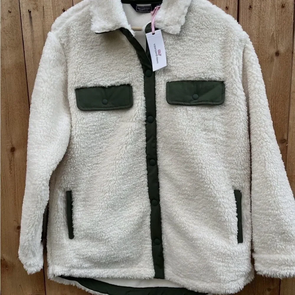 Vineyard Vines Cream and Green Teddy Jacket | Size: XS